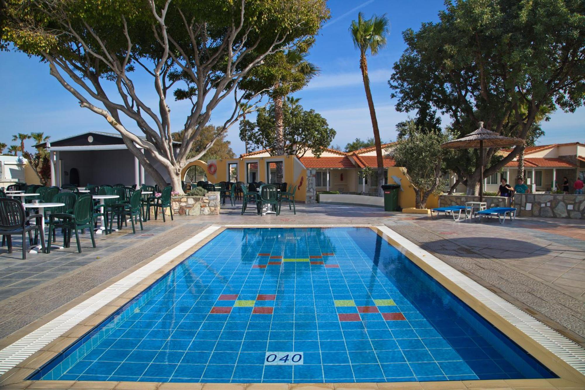 Atlantis Hotel Lambi  Extérieur photo