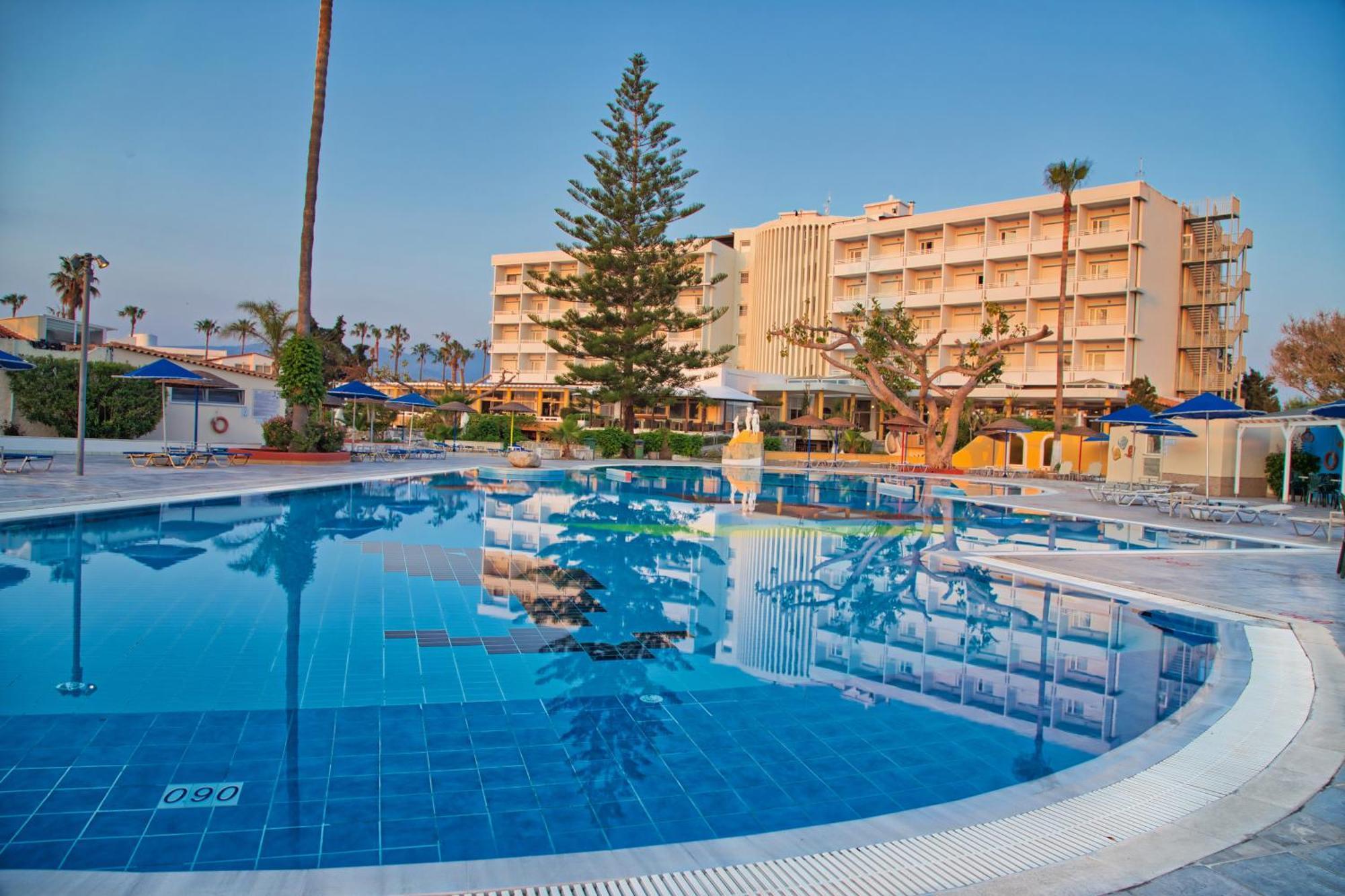 Atlantis Hotel Lambi  Extérieur photo
