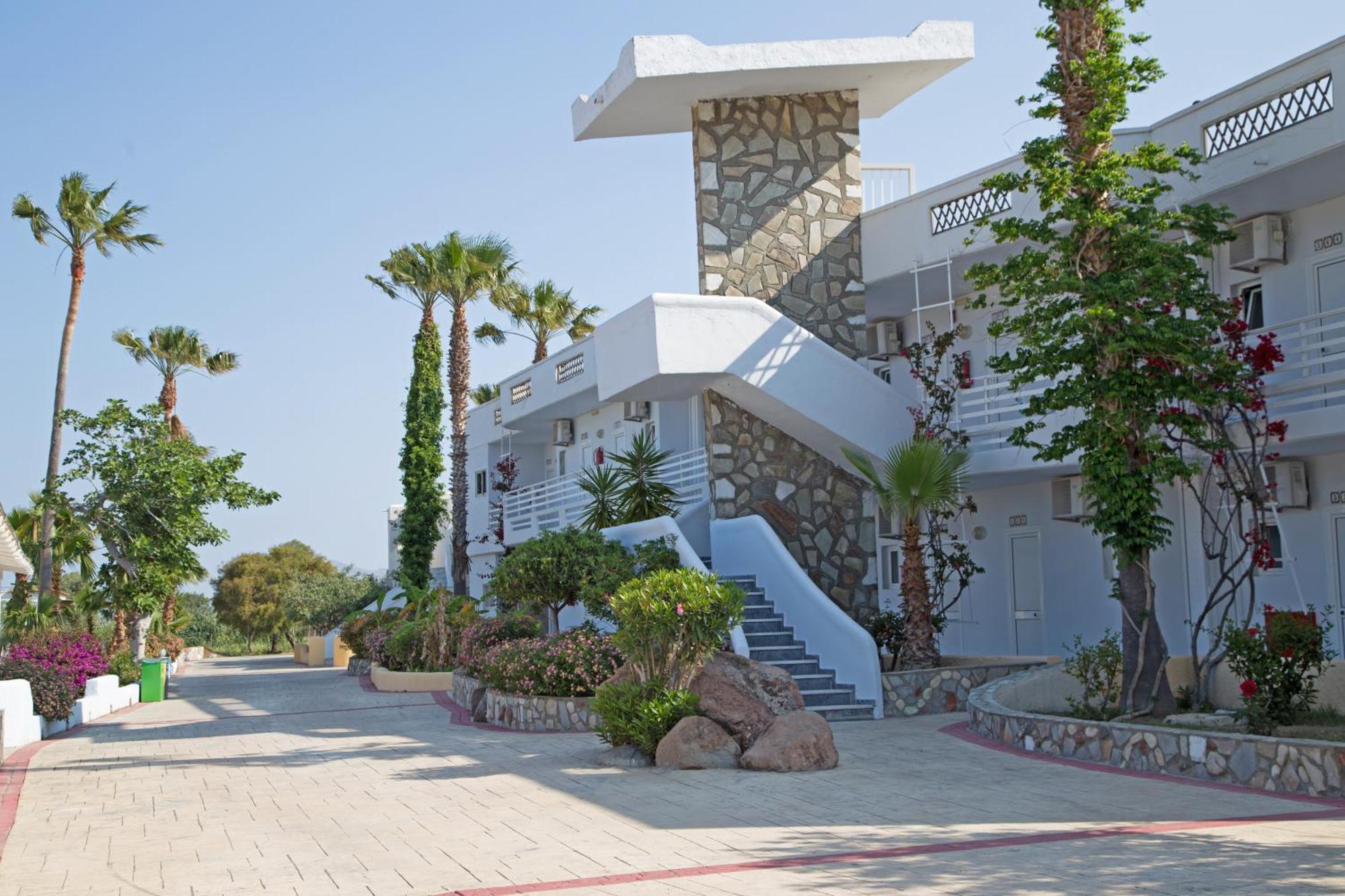 Atlantis Hotel Lambi  Extérieur photo